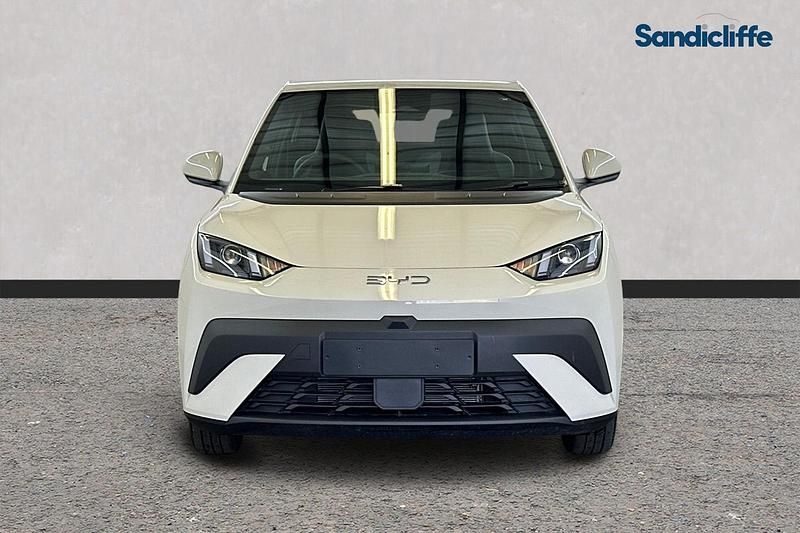 New BYD Dolphin 64 kW (88 HP) 2026 Metallic  apricity white Hatchback