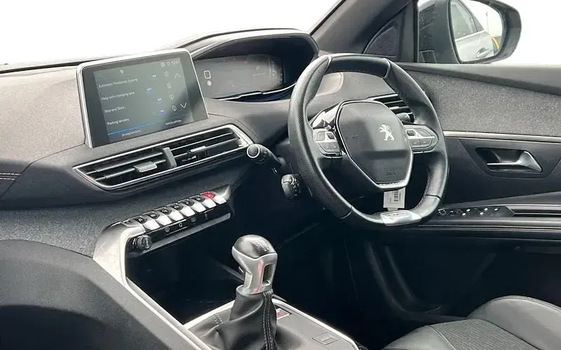 Used Peugeot 5008 GT-line 131 HP (96 kW) 2019 Grey Estate