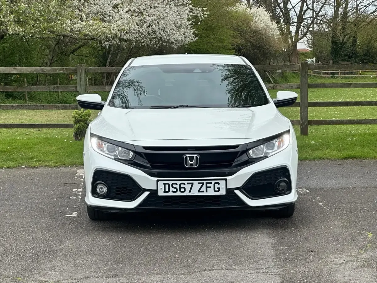 Second-hand Honda Civic SR 2018 Alb Hatchback