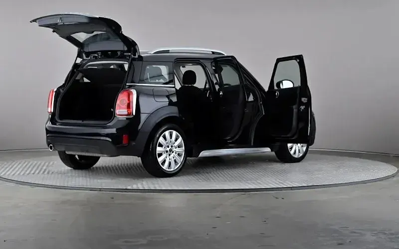 Used Mini Cooper Countryman Classic 136 HP (100 kW) 2019 Black SUV