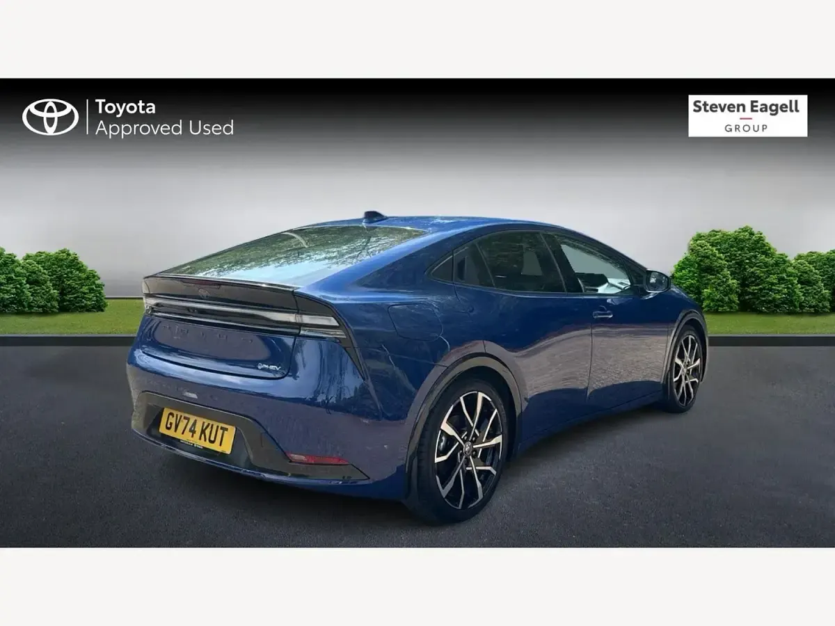 Used Toyota Prius 219 HP (161 kW) 2024 Blue Hatchback