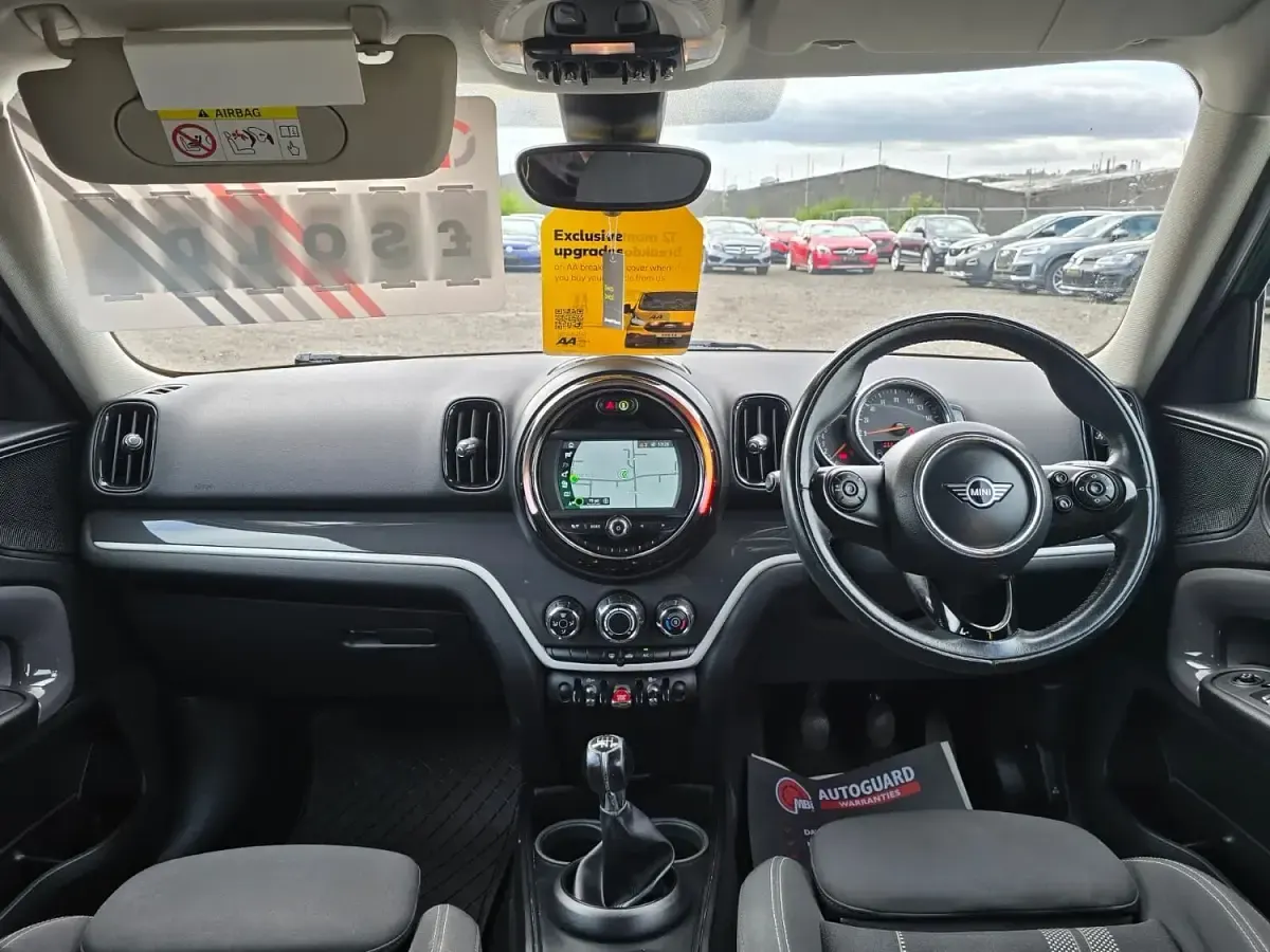 Used Mini Cooper S Classic 192 HP (141 kW) 2019 Green Hatchback