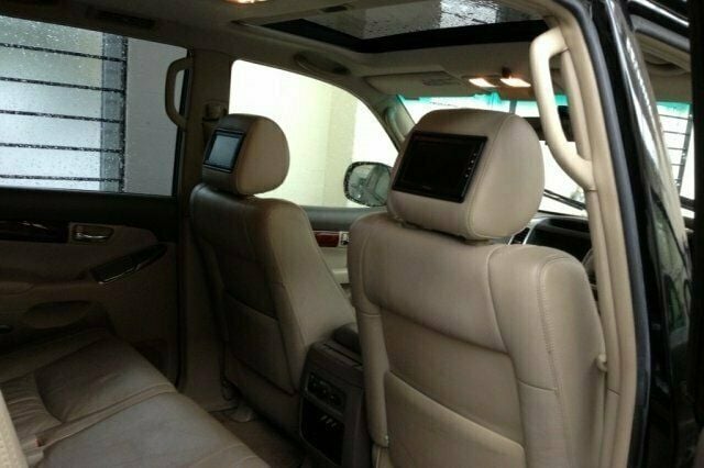Used Toyota Land Cruiser 173 HP (127 kW) 2007 SUV