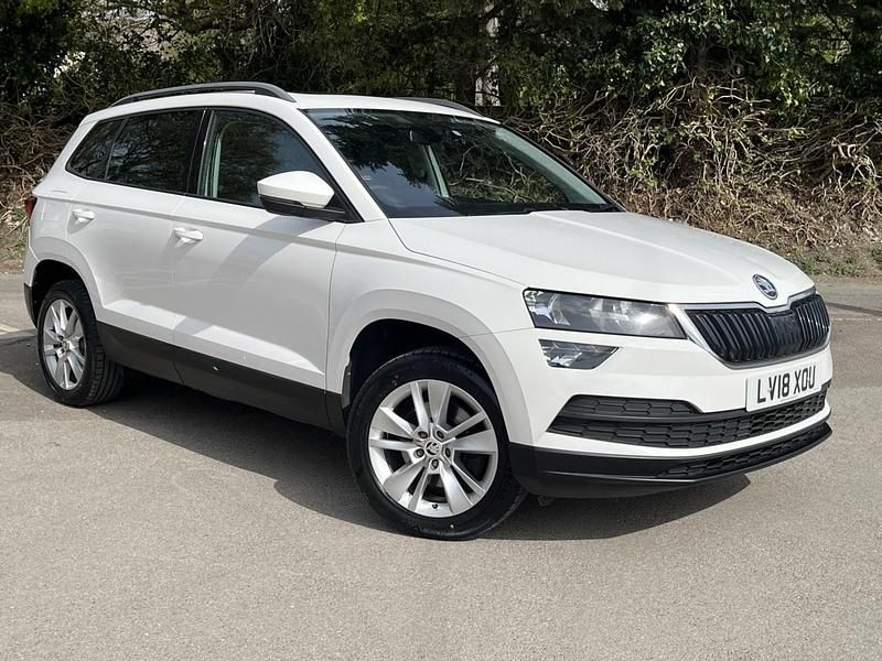 Used Skoda Karoq SE 116 HP (85 kW) 2018 White SUV