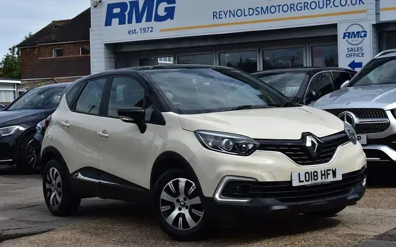 Used Renault Captur Play 90 HP (66 kW) 2018 SUV