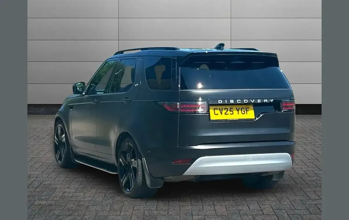Used Land Rover Discovery 344 HP (253 kW) 2025 Black SUV