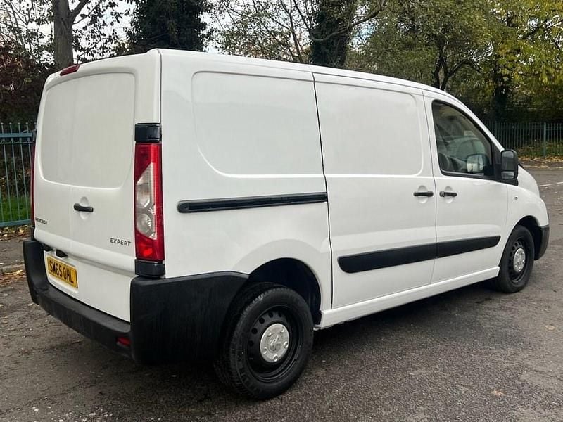 Used Peugeot Expert 128 HP (94 kW) 2016 White Van