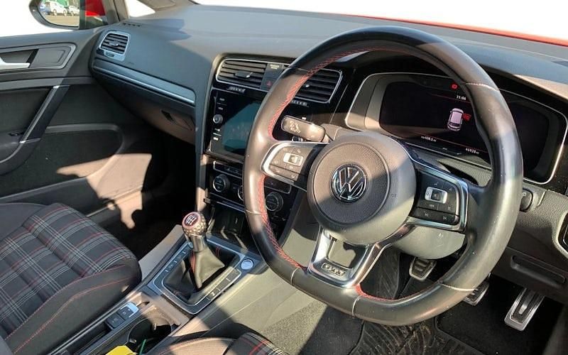 Used VW Golf VII GTI 245 HP (180 kW) 2019 Red Hatchback