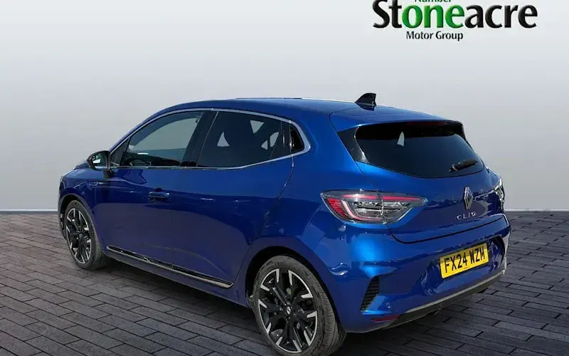 Used Renault Clio Techno 143 HP (105 kW) 2025 Blue Hatchback