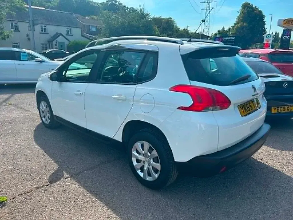 Used Peugeot 2008 Access 82 HP (60 kW) 2015 White SUV