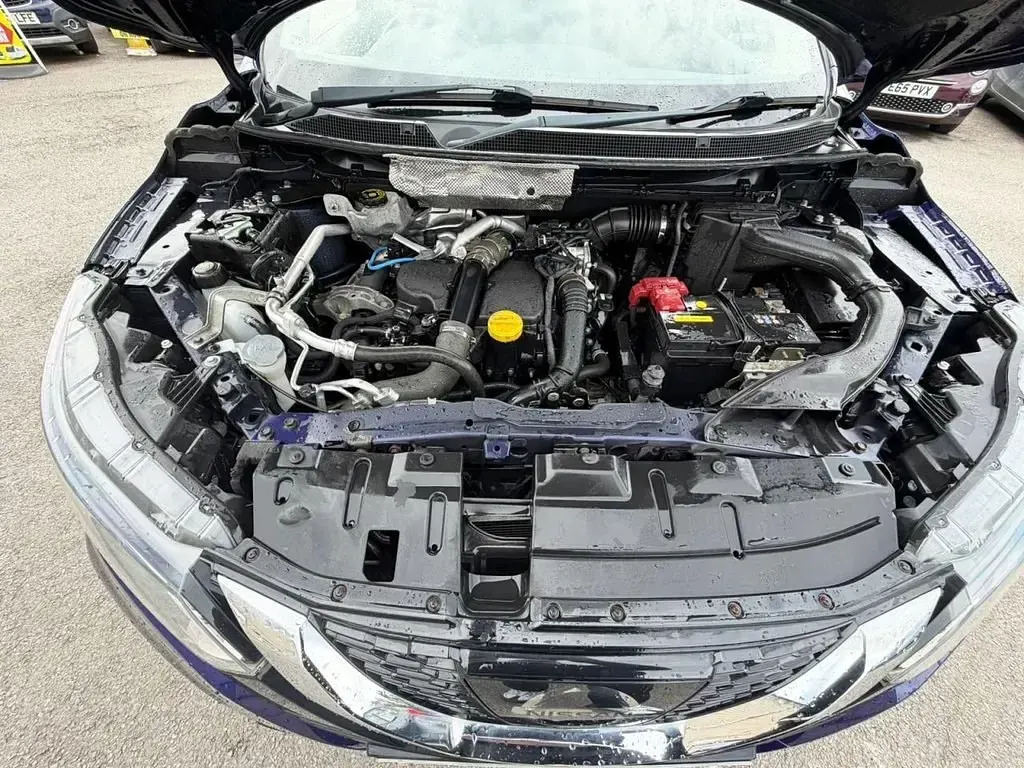 Used Nissan Qashqai N-Connecta 110 HP (80 kW) 2018 Blue SUV