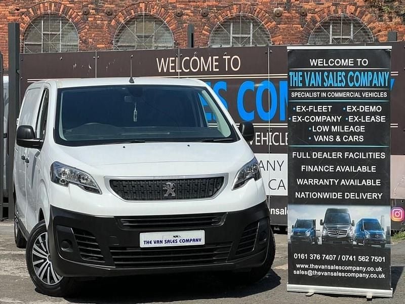 White Used 2021 Peugeot Expert Van | £9,544 (Fair price) - Image 1/4
