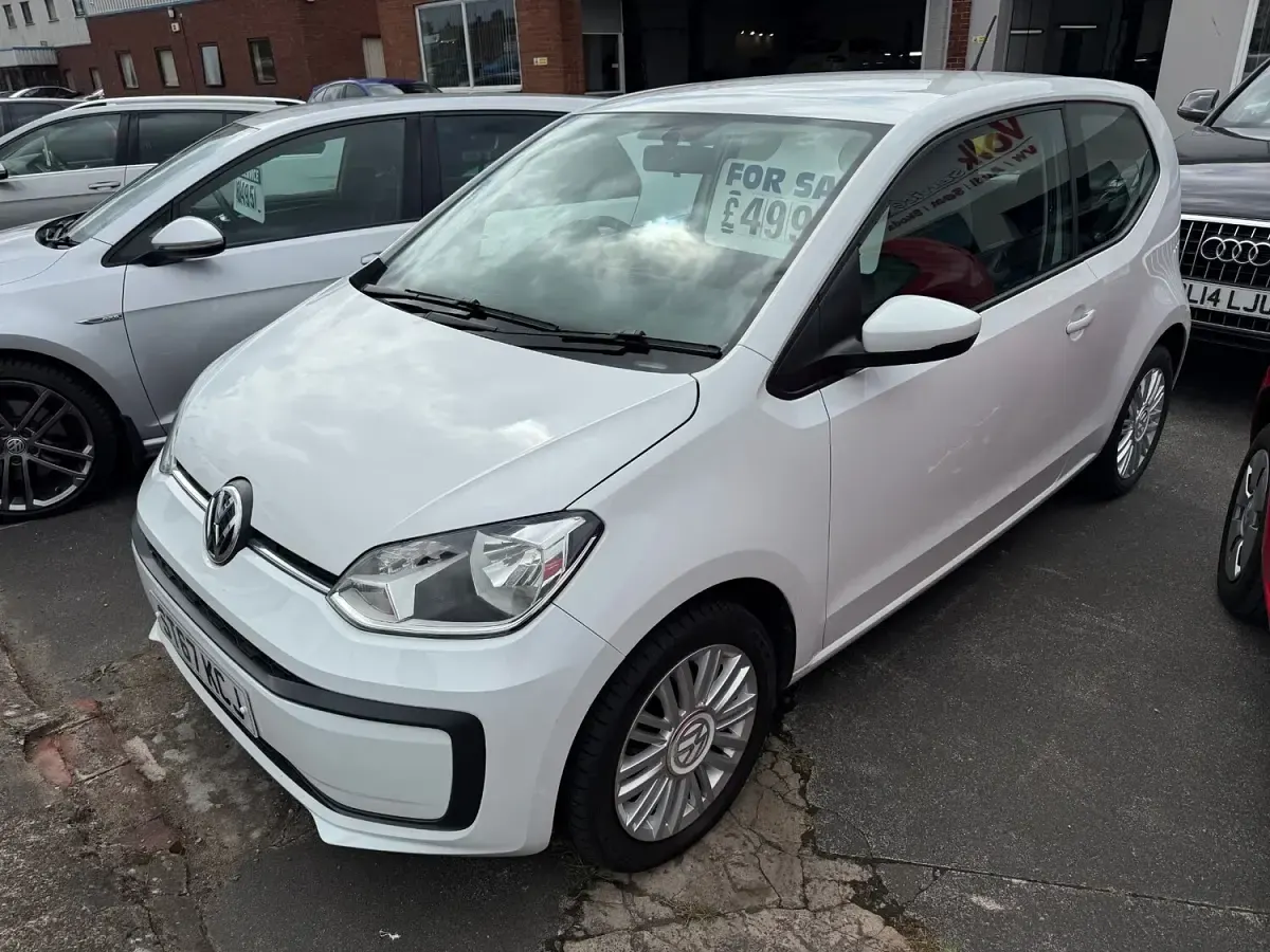 Used VW up! move up! 60 HP (44 kW) 2017 White Hatchback