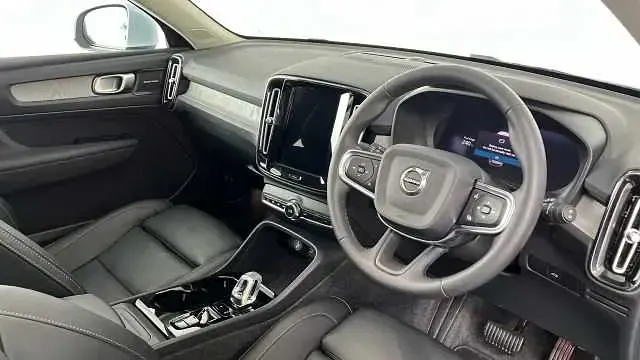Used Volvo XC40 Ultra 194 HP (142 kW) 2025 Blue SUV