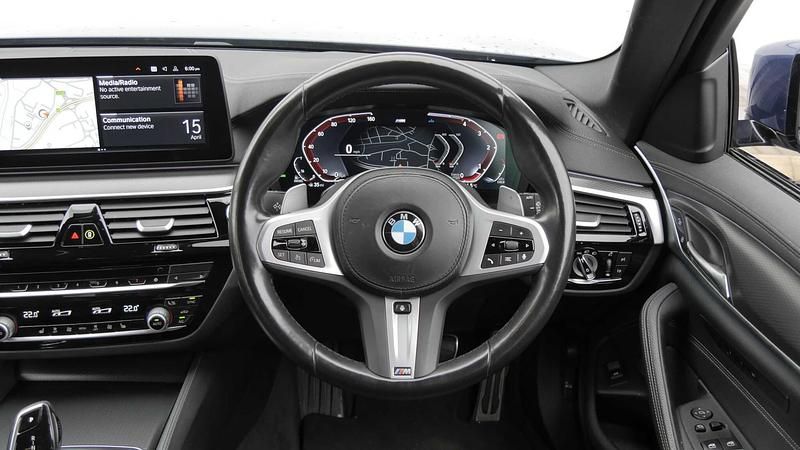 Used BMW 520 M Sport 190 HP (139 kW) 2022 Blue Estate