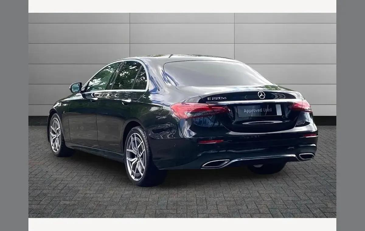 Used Mercedes E200 AMG Line Premium 196 HP (144 kW) 2023 Black Sedan