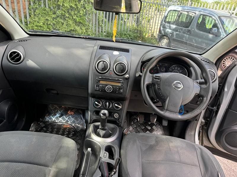 Used Nissan Qashqai Visia 2010 Silver SUV