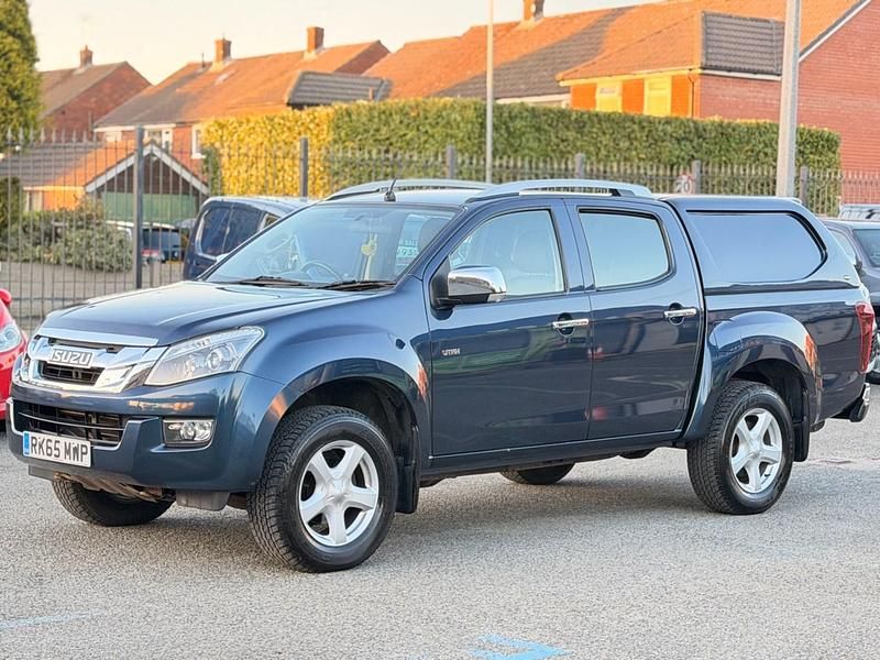 Used Isuzu D-Max 2015 Blue Pickup