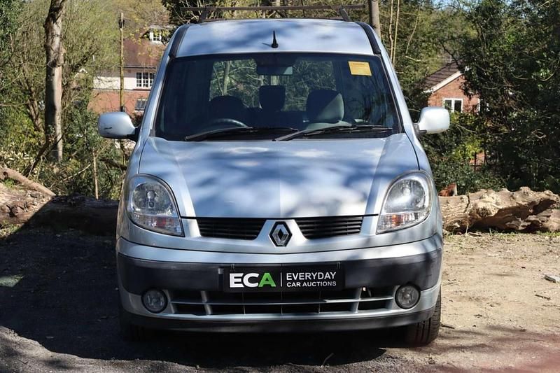 Used Renault Kangoo Expression 95 HP (69 kW) 2004 Grey MPV