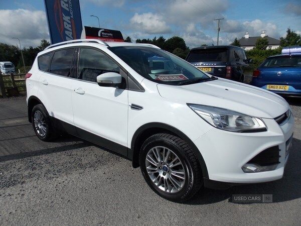 White Used 2015 Ford Kuga Titanium SUV | £6,495 (Good price) - Image 1/4