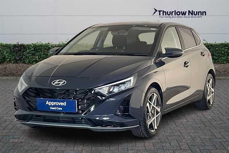 Used Hyundai i20 Premium 100 HP (73 kW) 2023 Aurora gray Hatchback