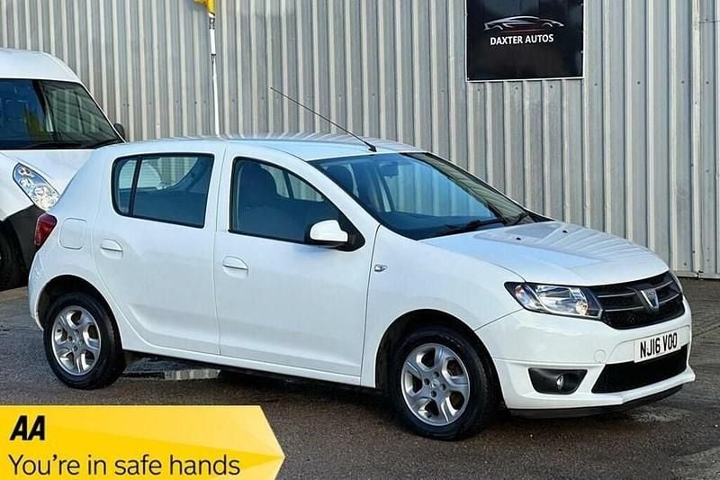 Used 2016 Dacia Sandero Lauréate | £4,150 (Good price) - Image 1/1