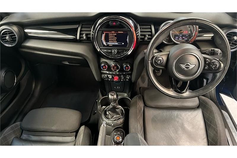 Usado Mini Cooper 136 CV (100 kW) 2015 Azul Utilitario