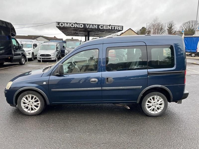 Used Vauxhall Combo 2011 Blue MPV