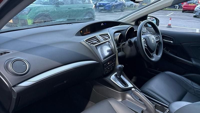 Used Honda Civic SR 2017 Red Estate