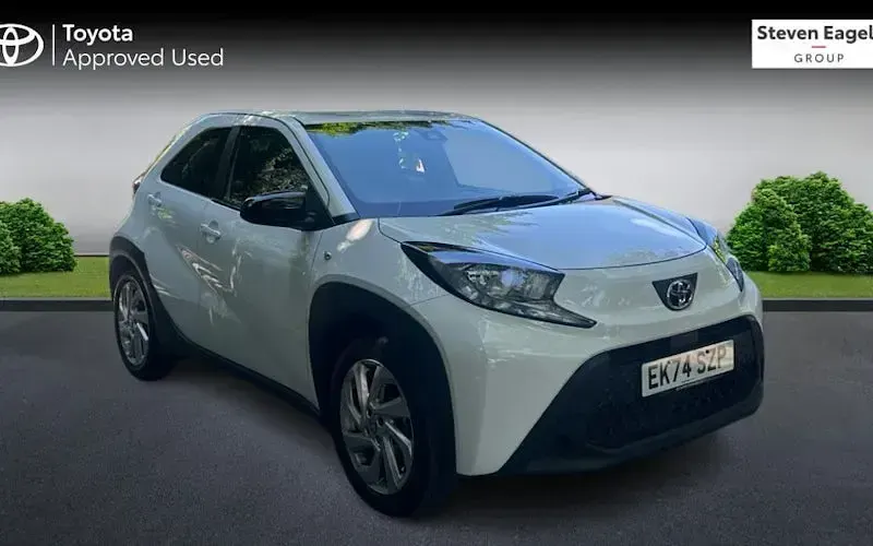Used Toyota Aygo X PURE 72 HP (52 kW) 2024 SUV