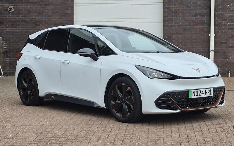 Used Cupra Born e-Boost 169 kW (230 HP) 2024 White Hatchback