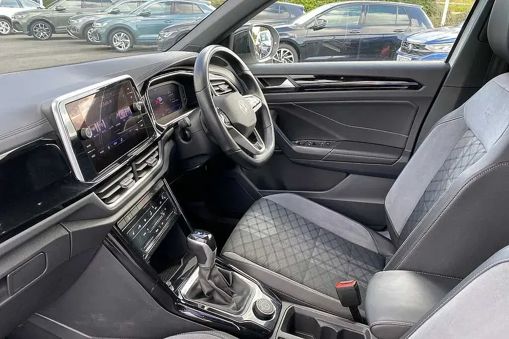 Used VW T-Roc R-line 190 HP (139 kW) 2023 White SUV