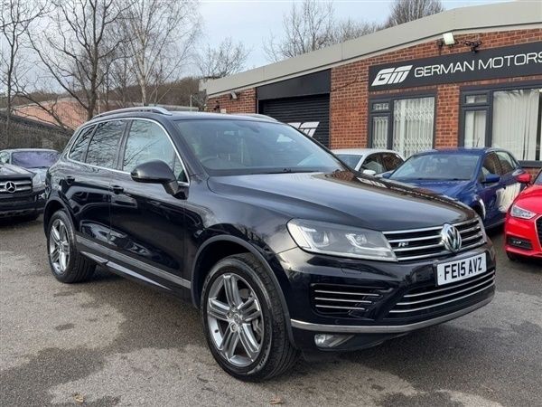 Black Used 2015 VW Touareg R-line SUV | £12,250 (Expensive) - Image 1/1