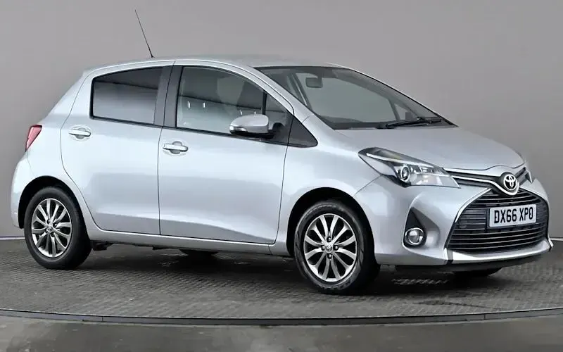 Usado Toyota Yaris 99 HP (72 kW) 2016 Citadino