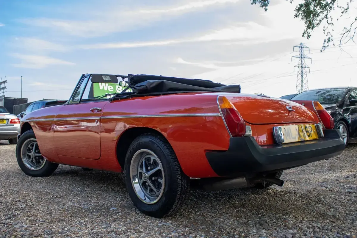 Used MG B 1976 Red