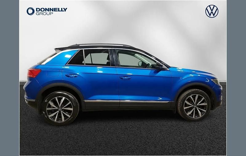 Used VW T-Roc Design 113 HP (83 kW) 2021 Blue SUV