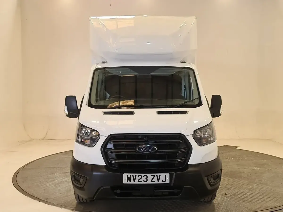 Usado Ford Transit 130 HP (95 kW) 2023 Branco Citadino