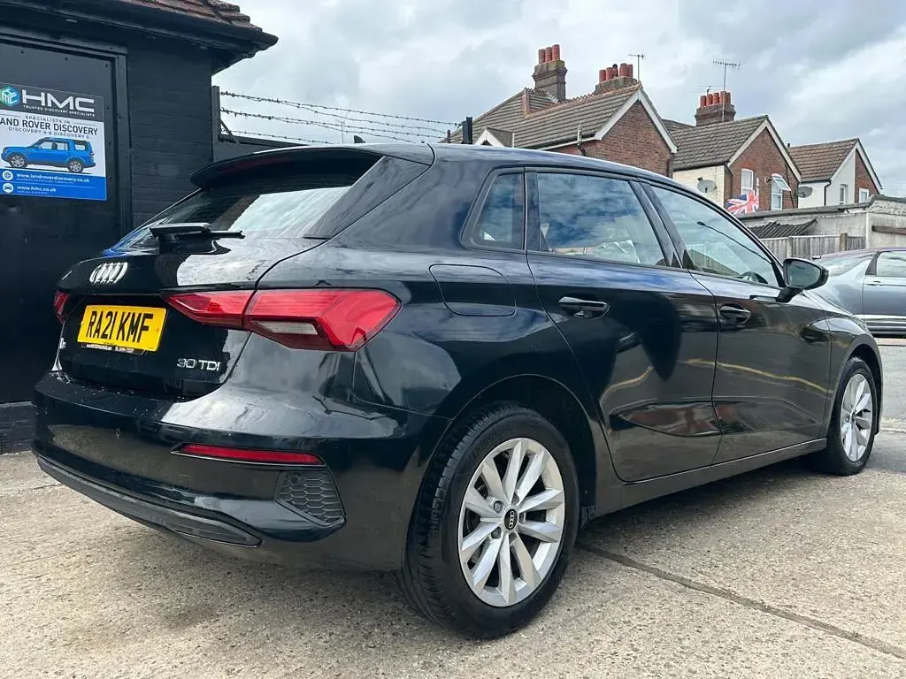 Used Audi A3 Sportback Design 116 HP (85 kW) 2021 Black Hatchback