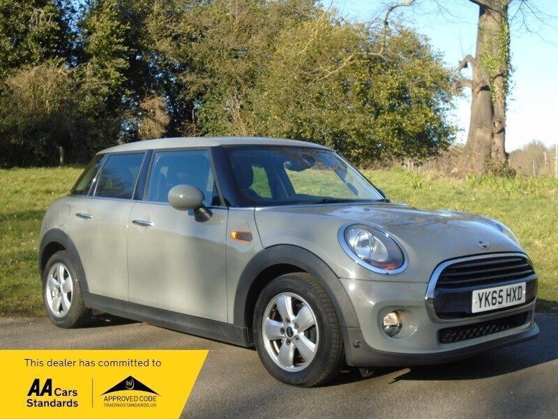 Grey Used 2015 Mini Cooper Hatch Hatchback | £6,995 (Fair price) - Image 1/3