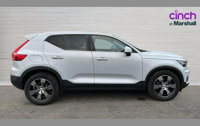 Used Volvo XC40 Inscription 194 HP (142 kW) 2020 Silver SUV