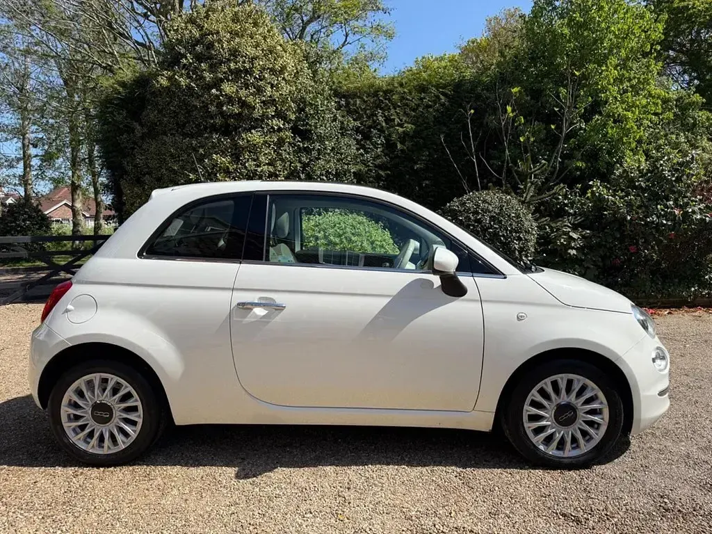 Used Fiat 500 Lounge 69 HP (50 kW) 2017 White Hatchback
