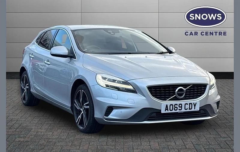Silver Used 2019 Volvo V40 R-Design Hatchback | £11,999 (Fair price) - Image 1/4