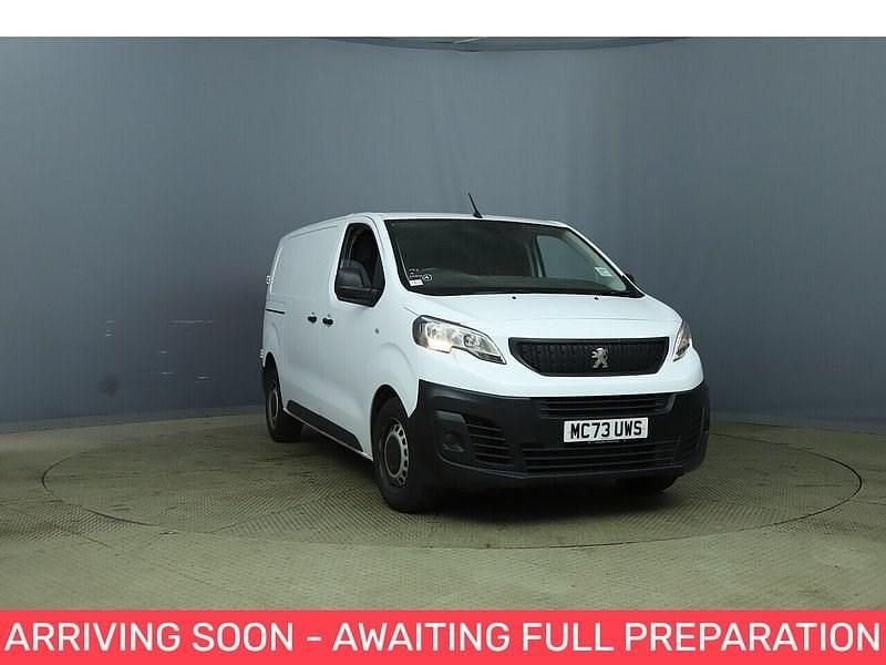 White Used 2023 Peugeot Expert Premium Van | £14,950 (Fair price) - Image 1/2
