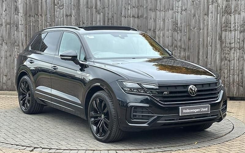 Used 2022 VW Touareg Black Edition SUV | £36,299 (Fair price) - Image 1/4