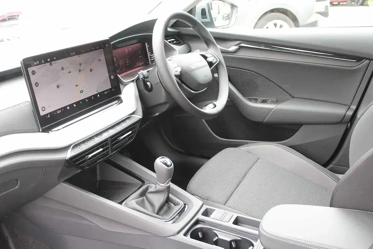 New Skoda Octavia SE Technology 85 HP (62 kW) 2026 Smokey silver metallic Hatchback