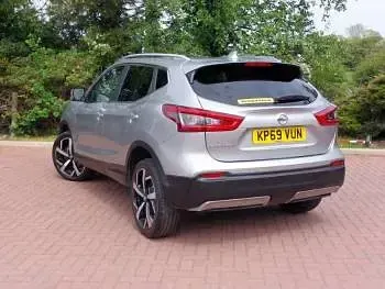 Used Nissan Qashqai Tekna 140 HP (102 kW) 2019 Silver SUV