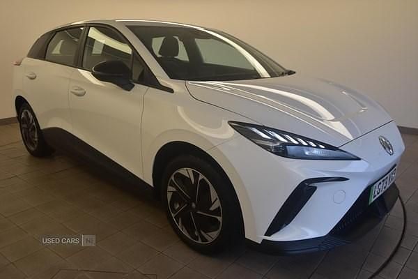 Used MG MG4 EV SE 150 kW (204 HP) 2023 White Hatchback