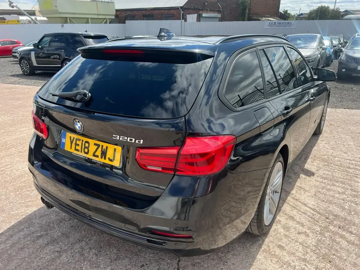 Used BMW 320 Sport Line 2018 Black Estate