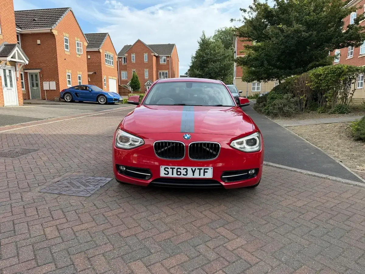 Used BMW 120 Sport Line 2013 Red Hatchback