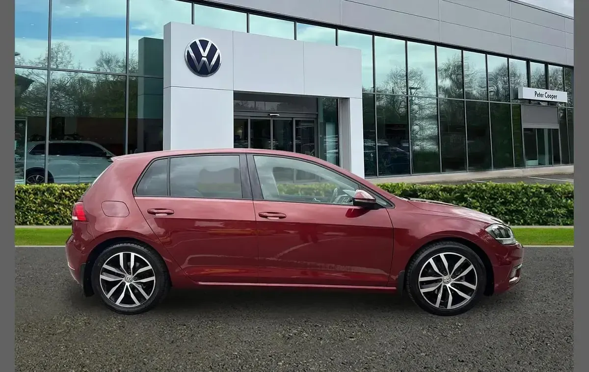 Used VW Golf VII GT 150 HP (110 kW) 2019 Red Hatchback